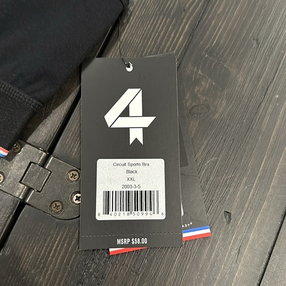 NWT Fourlaps circuit sports bra. Matching shorts in closet. Size large - Picture 2 of 4